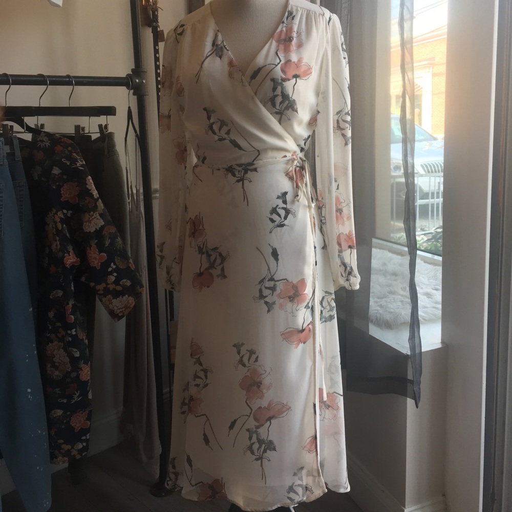 Mod Ref wrap dress